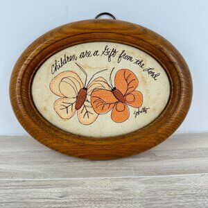 Vintage Oval Wooden Plaque Stitched Fabric Art Children Are a‎ Gift Quote